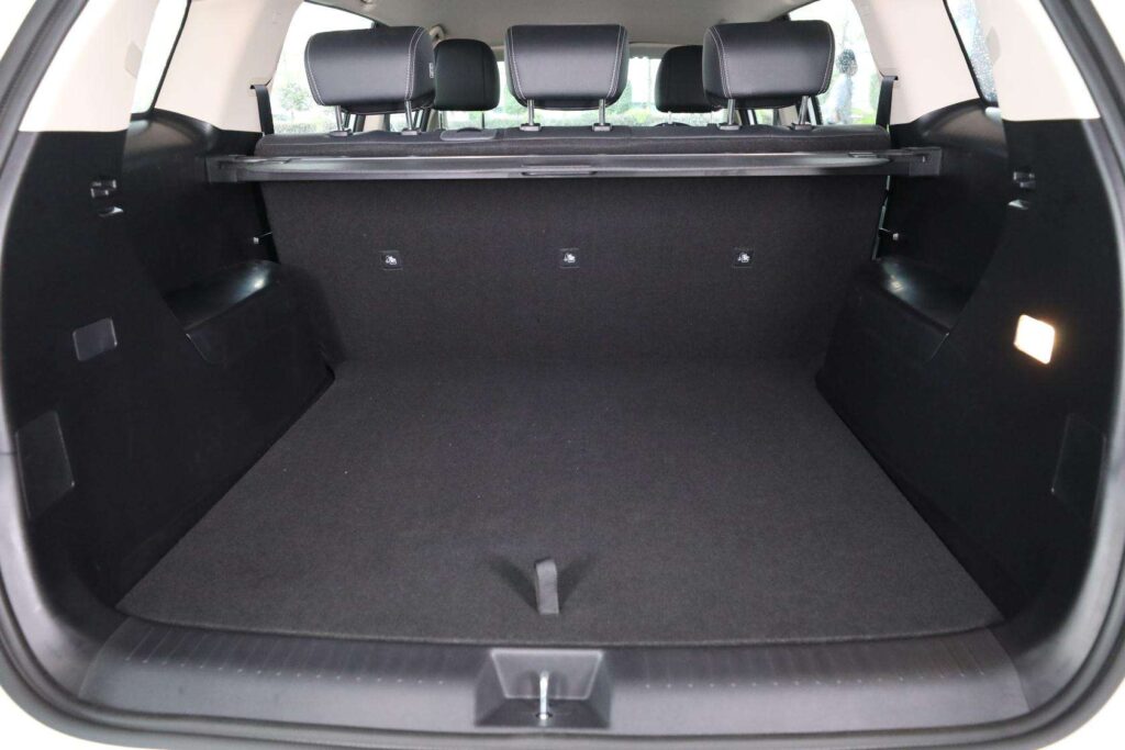 BYD E6 Bootspace