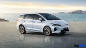 BYD M6